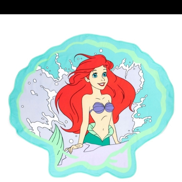 Set of 3 Disney & Marvel Shape Towels. - Picture 8 of 10